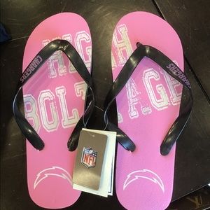 Los Angeles Chargers pink flip flops